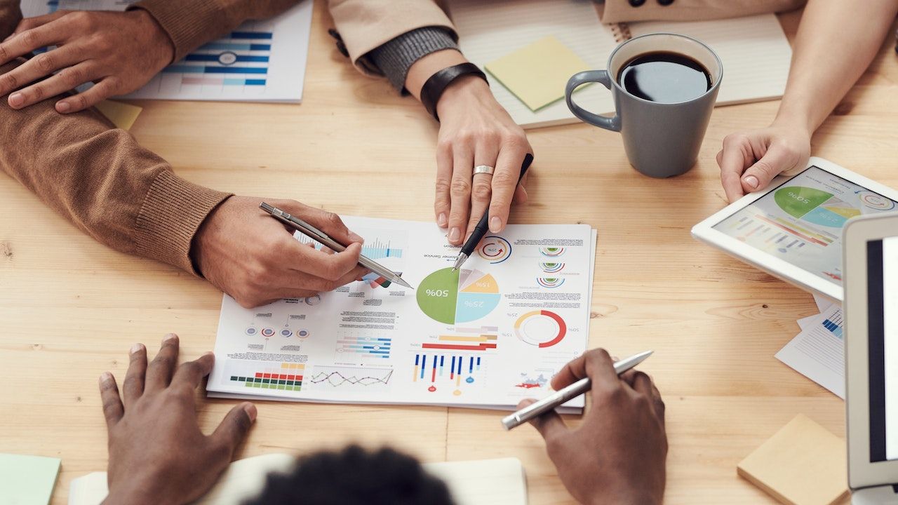 Estos son los 5 pasos para hacer un plan de marketing en una empresa de transporte